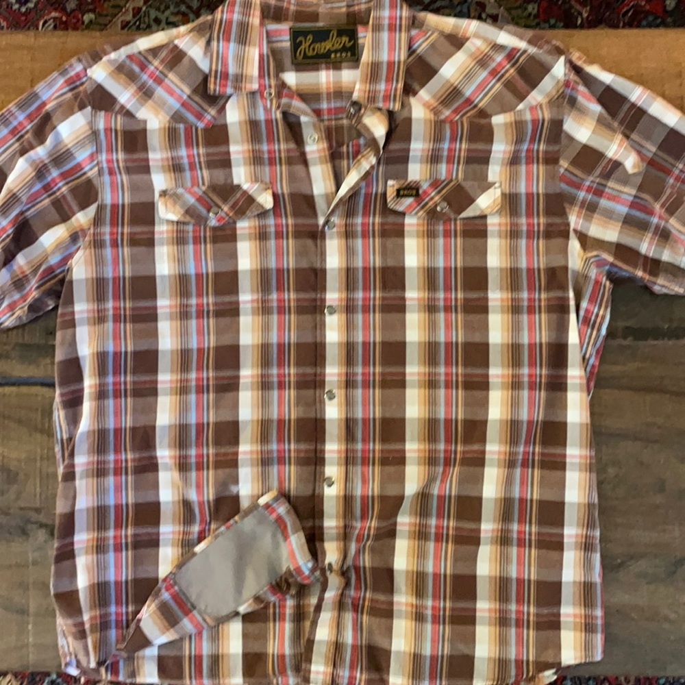 Howler Bros button down size L.